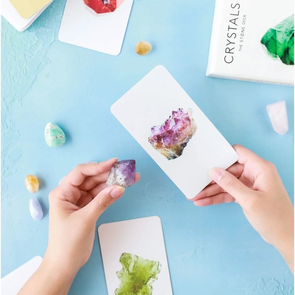 Crystals: The Stone Deck | 78 Pocket-Size Crystal Tarot Cards | Brand New - Picture 2 of 3